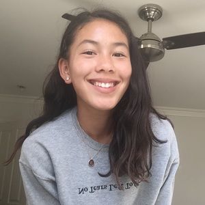 Meet your Posher, Caitlyn